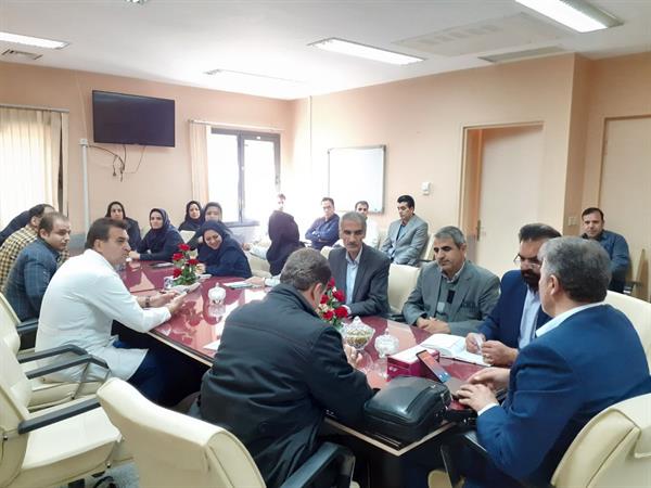 جلسه بررسی مشکلات بیمارستان امام خمینی(ره)
